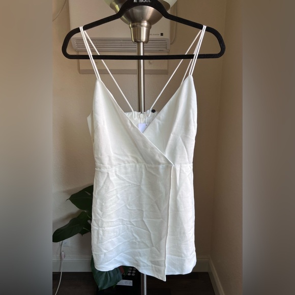 Lovers & friends white romper - Picture 1 of 4